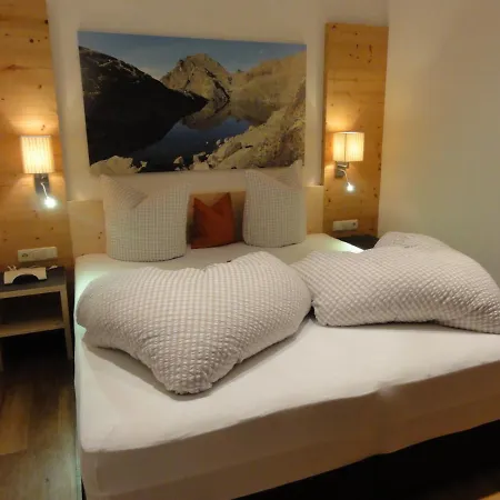 Haus Raetia * Serfaus