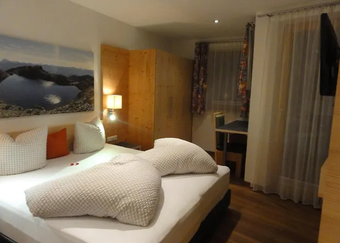 Haus Raetia Apartamento *