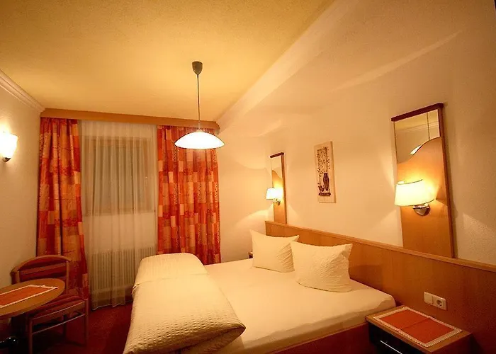 Haus Raetia شقة *