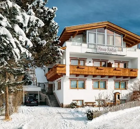 Haus Rätia *